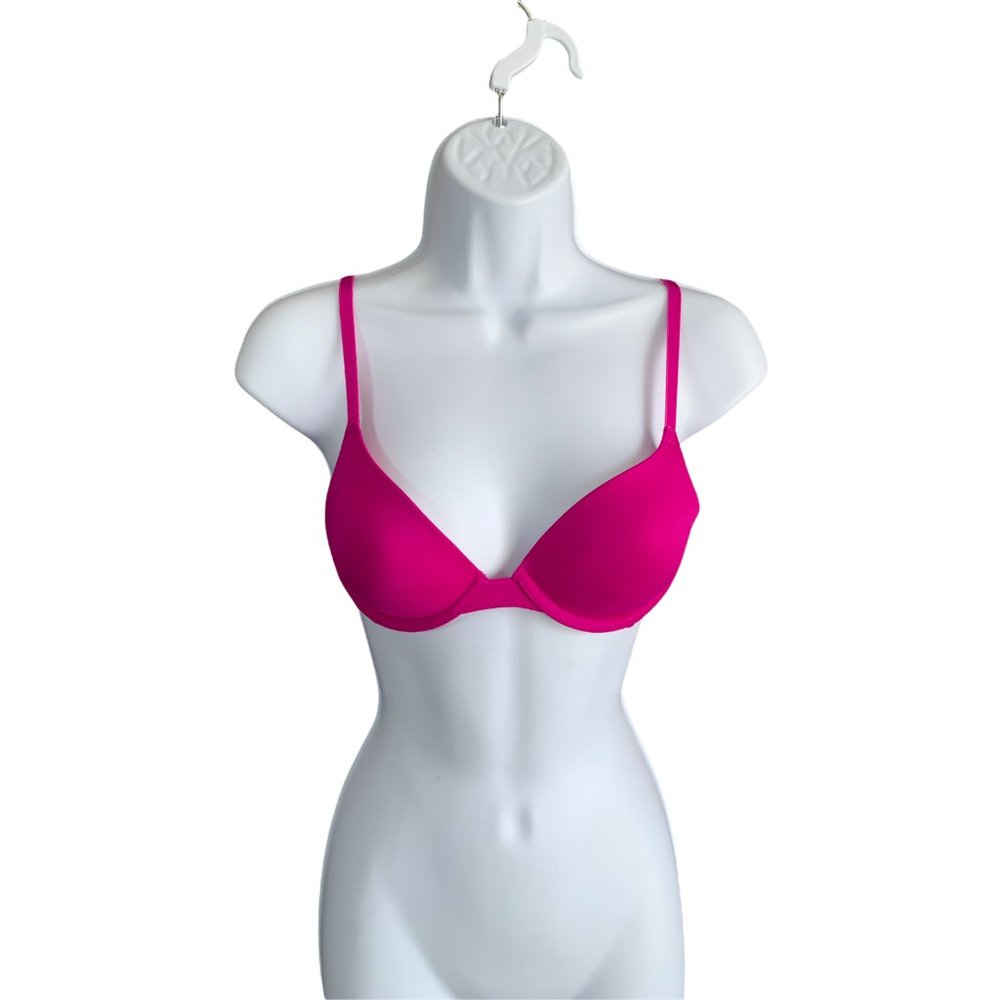 Victoria's Secret PINK Wear Everywhere T-Shirt Lightly Lined Lace Bra 32A Pink